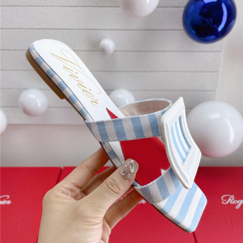 High Quality Luxury Roger Vivier Embroidered Buckle Mules product detail