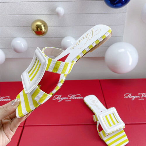 High Quality Luxury Roger Vivier Embroidered Buckle Mules – Style 86324 product detail