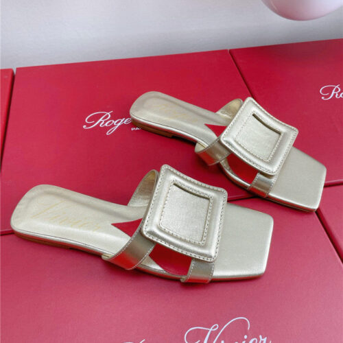 High Quality Luxury Roger Vivier Embroidered Buckle Mules – Style 84628