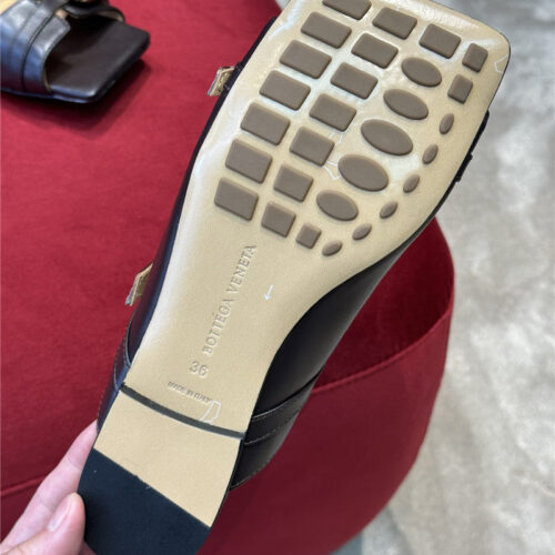 High Quality Luxury Bottega Veneta New Slippers – Style 10534 product detail