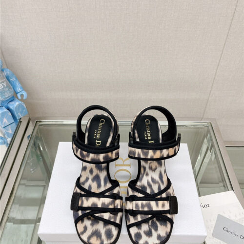 High Quality Luxury Dior Leopard Print Velcro Sandals product detail