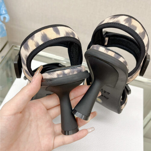 High Quality Luxury Dior Leopard Print Velcro Sandals product detail