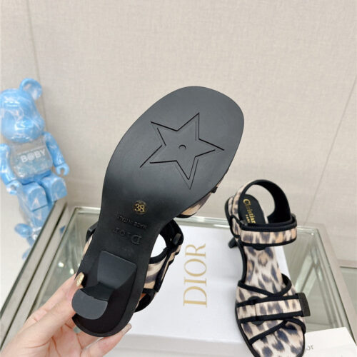 High Quality Luxury Dior Leopard Print Velcro Sandals product detail