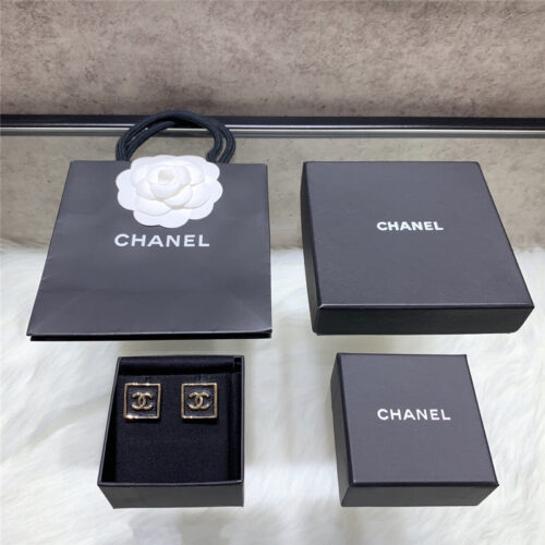 High Quality Luxury Chanel Imitation Leather Retro Square Earrings