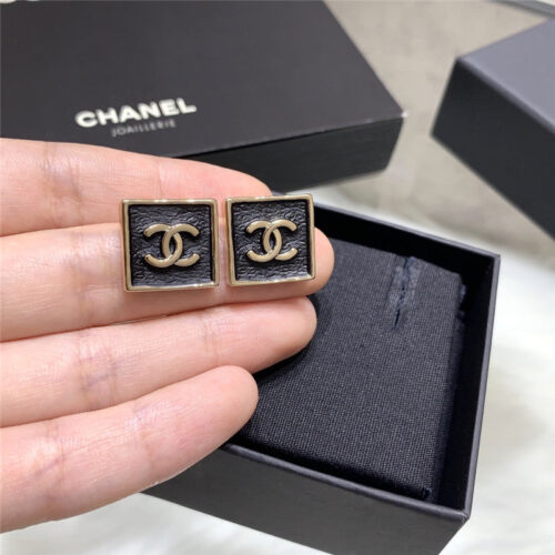 High Quality Luxury Chanel Imitation Leather Retro Square Earrings product detail