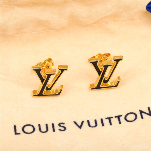 High Quality Luxury Louis Vuitton Pink Suit Earrings