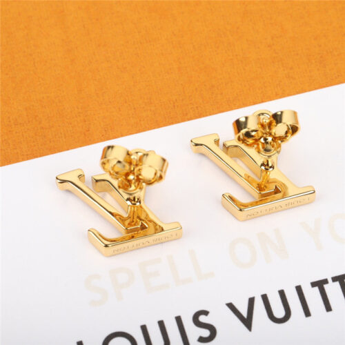 High Quality Luxury Louis Vuitton Pink Suit Earrings product detail