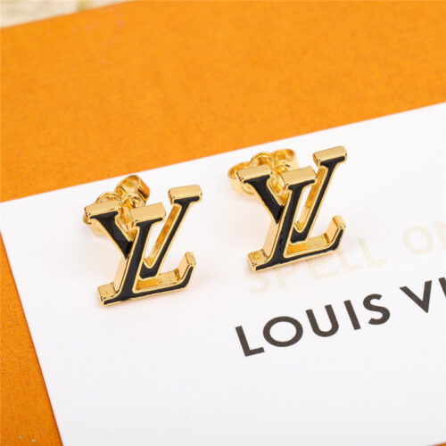High Quality Luxury Louis Vuitton Pink Suit Earrings product detail
