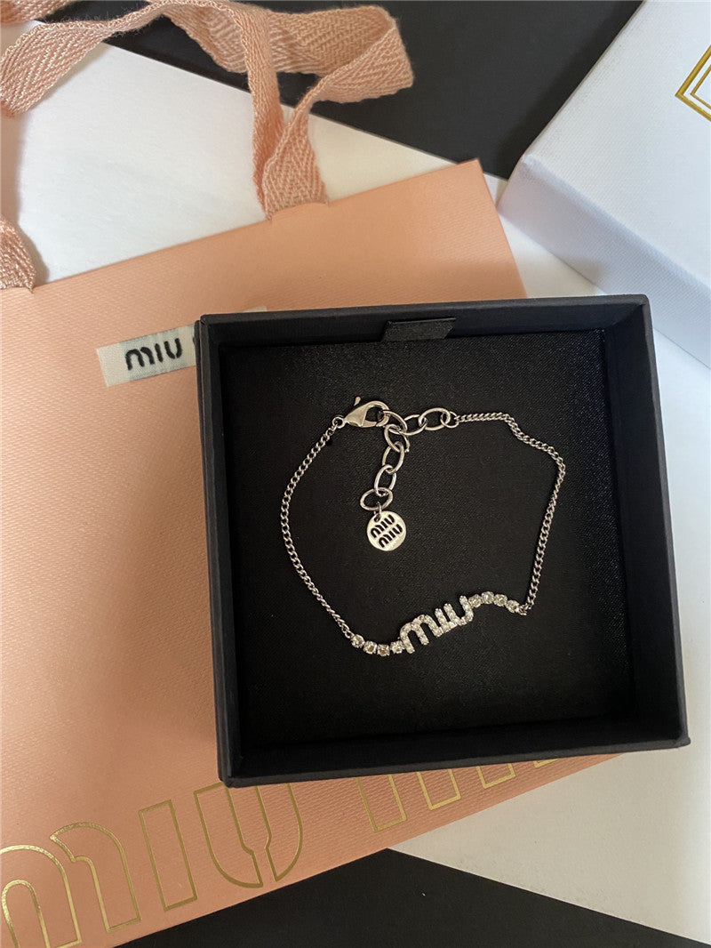 High Quality Luxury Miumiu Swarovski Crystal Diamond Bracelet product detail