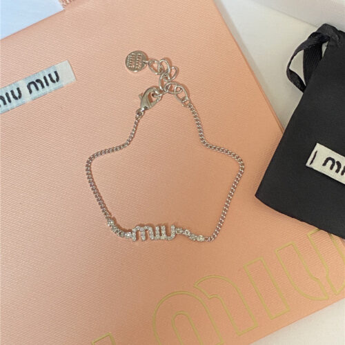 High Quality Luxury Miumiu Swarovski Crystal Diamond Bracelet product detail