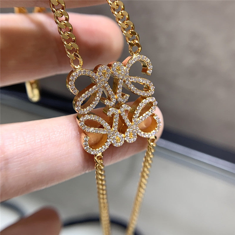 High Quality Luxury Loewe Classic Hollow Diamond Bracelet product detail