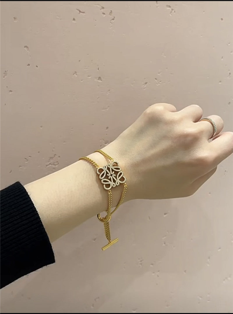 High Quality Luxury Loewe Classic Hollow Diamond Bracelet product detail