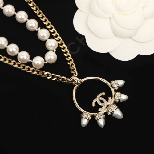 High Quality Luxury Chanel Rivet Pearl Necklace product detail