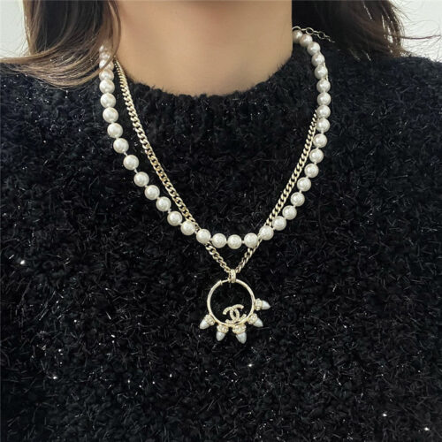 High Quality Luxury Chanel Rivet Pearl Necklace product detail