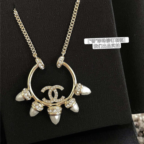 High Quality Luxury Chanel Pearl Stud Necklace product detail