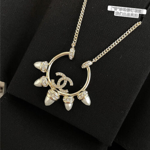 High Quality Luxury Chanel Pearl Stud Necklace product detail