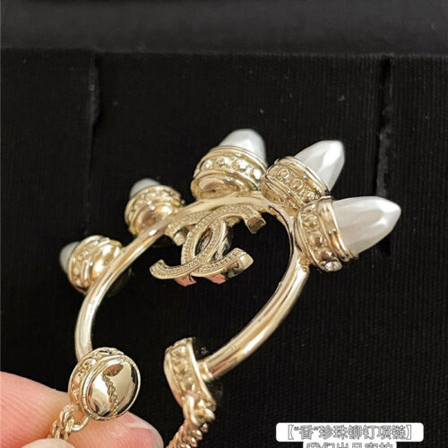 High Quality Luxury Chanel Pearl Stud Necklace product detail