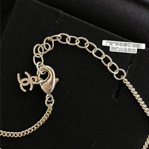 High Quality Luxury Chanel Pearl Stud Necklace product detail