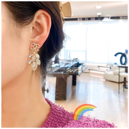 High Quality Luxury Chanel Fragrant Wheat Double C Earrings alternate view