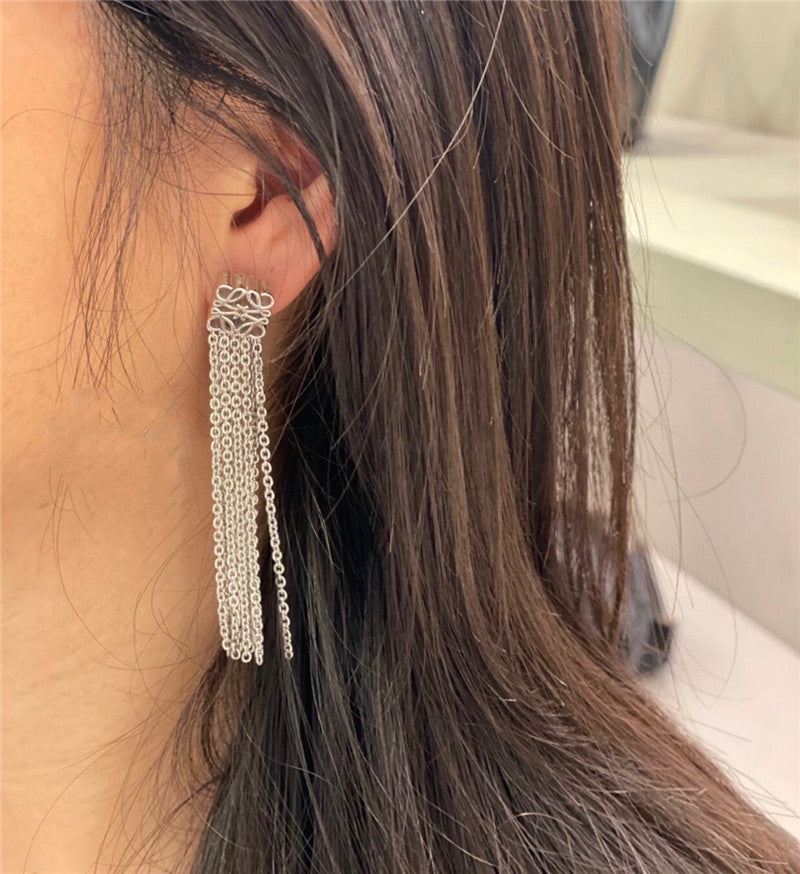 High Quality Luxury Loewe New Tassel Earrings product detail