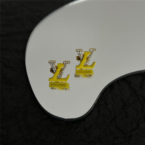 High Quality Luxury Louis Vuitton New Earrings – Style 51147 alternate view