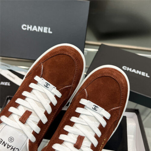 High Quality Luxury Chanel New Full Leather Panda Color Casual Sneakers product detail