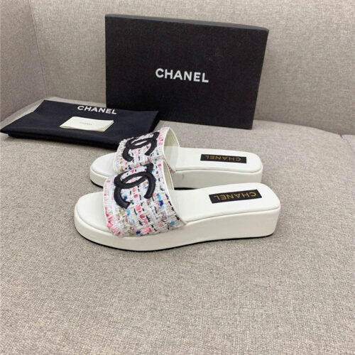 High Quality Luxury Chanel Summer New Platform Slippers – Style 95270 alternate view