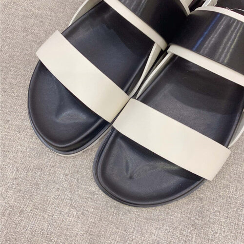 High Quality Luxury Roger Vivier Velcro Mule Slides product detail