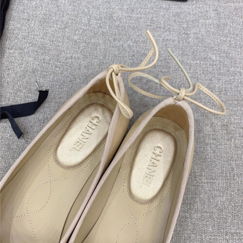 High Quality Luxury Chanel Vintage Flat Shoes – Style 18278 product detail