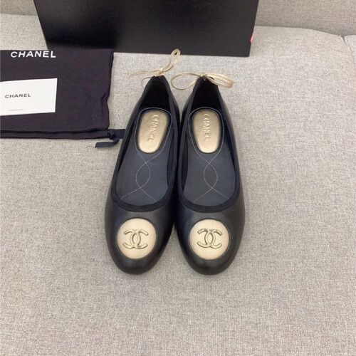 High Quality Luxury Chanel Vintage Flat Shoes alternate view