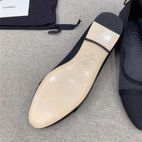 High Quality Luxury Chanel Vintage Flat Shoes – Style 75334 product detail