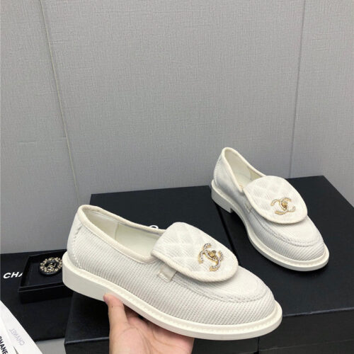 High Quality Luxury Chanel Ankle Velcro Logo Color Block Shoes – Style 06086 alternate view