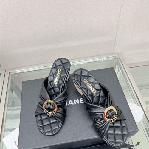 High Quality Luxury Chanel Cross Strap Round Buckle Slippers