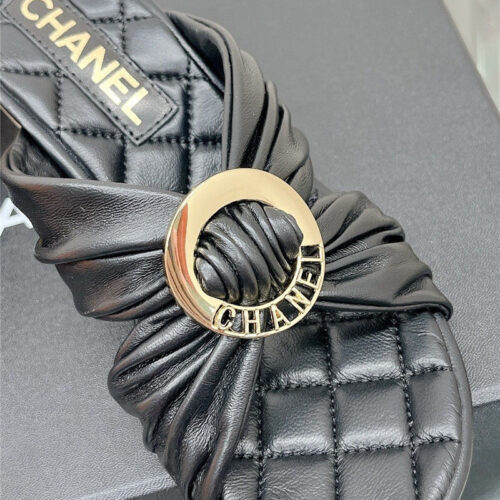 High Quality Luxury Chanel Cross Strap Round Buckle Slippers product detail
