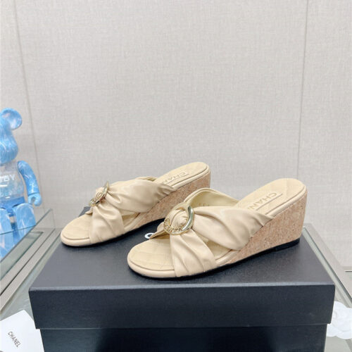 High Quality Luxury Chanel Cross Strap Round Buckle Slippers – Style 98342 product detail