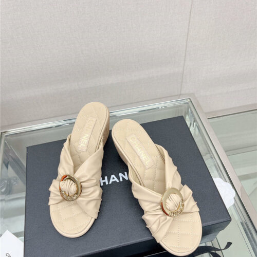 High Quality Luxury Chanel Cross Strap Round Buckle Slippers – Style 98342