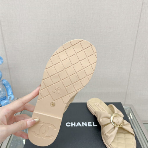 High Quality Luxury Chanel Cross Strap Round Buckle Slippers – Style 26022 product detail