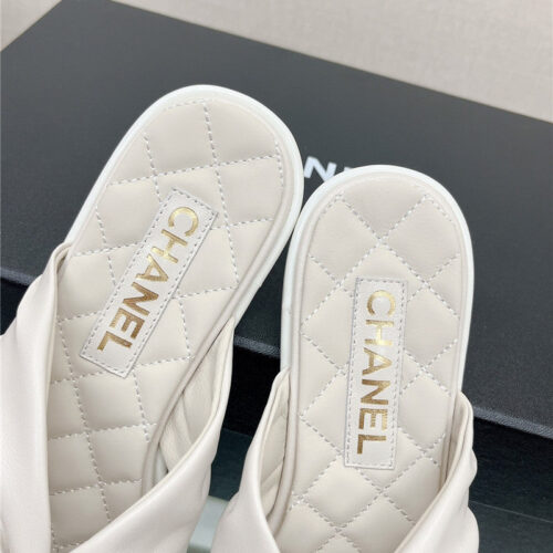 High Quality Luxury Chanel Cross Strap Round Buckle Slippers – Style 55398 product detail