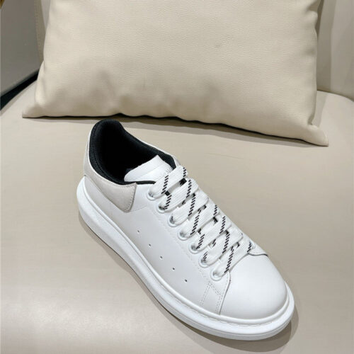 High Quality Luxury Alexander McQueen New Oversized Sneakers product detail