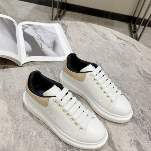 High Quality Luxury Alexander McQueen New Oversized Sneakers – Style 04995
