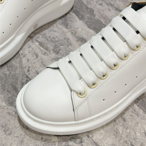 High Quality Luxury Alexander McQueen New Oversized Sneakers – Style 04995 product detail