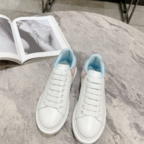 High Quality Luxury Alexander McQueen New Oversized Sneakers – Style 70531