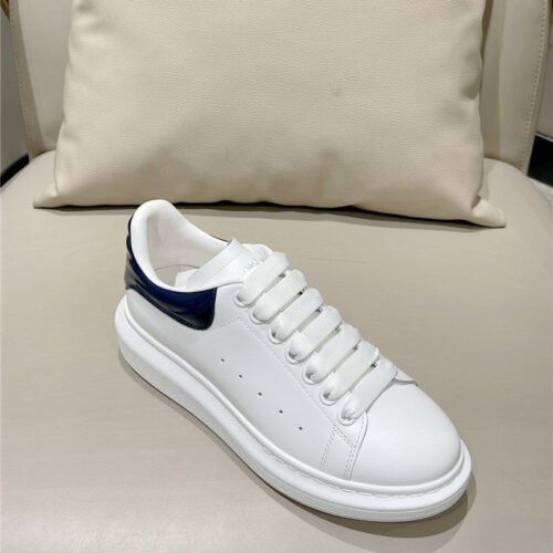 High Quality Luxury Alexander McQueen New Oversized Sneakers – Style 03299 product detail