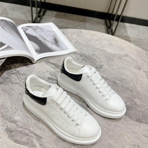 High Quality Luxury Alexander McQueen New Oversized Sneakers – Style 68835
