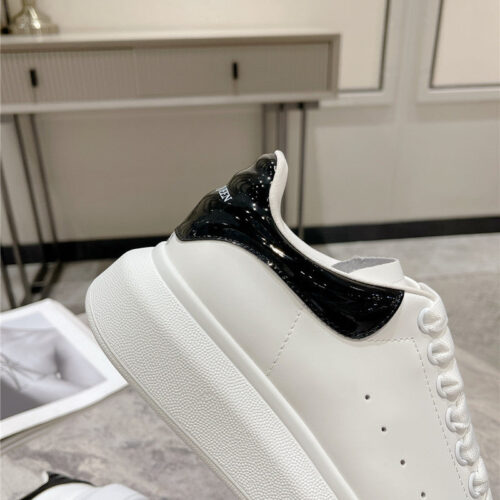 High Quality Luxury Alexander McQueen New Oversized Sneakers – Style 68835 product detail