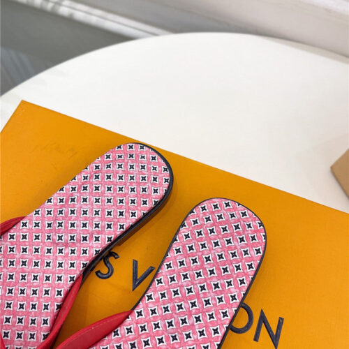 High Quality Luxury Louis Vuitton New Hollow Slippers – Style 86083 product detail