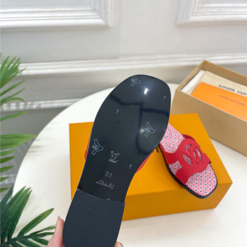 High Quality Luxury Louis Vuitton New Hollow Slippers – Style 86083 product detail