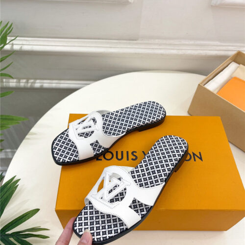 High Quality Luxury Louis Vuitton New Hollow Slippers – Style 49923 product detail