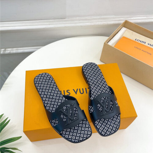 High Quality Luxury Louis Vuitton New Hollow Slippers alternate view