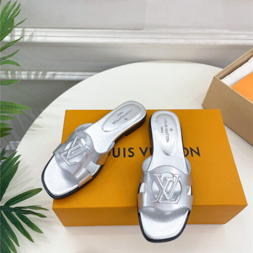 High Quality Luxury Louis Vuitton New Hollow Slippers – Style 15459 product detail